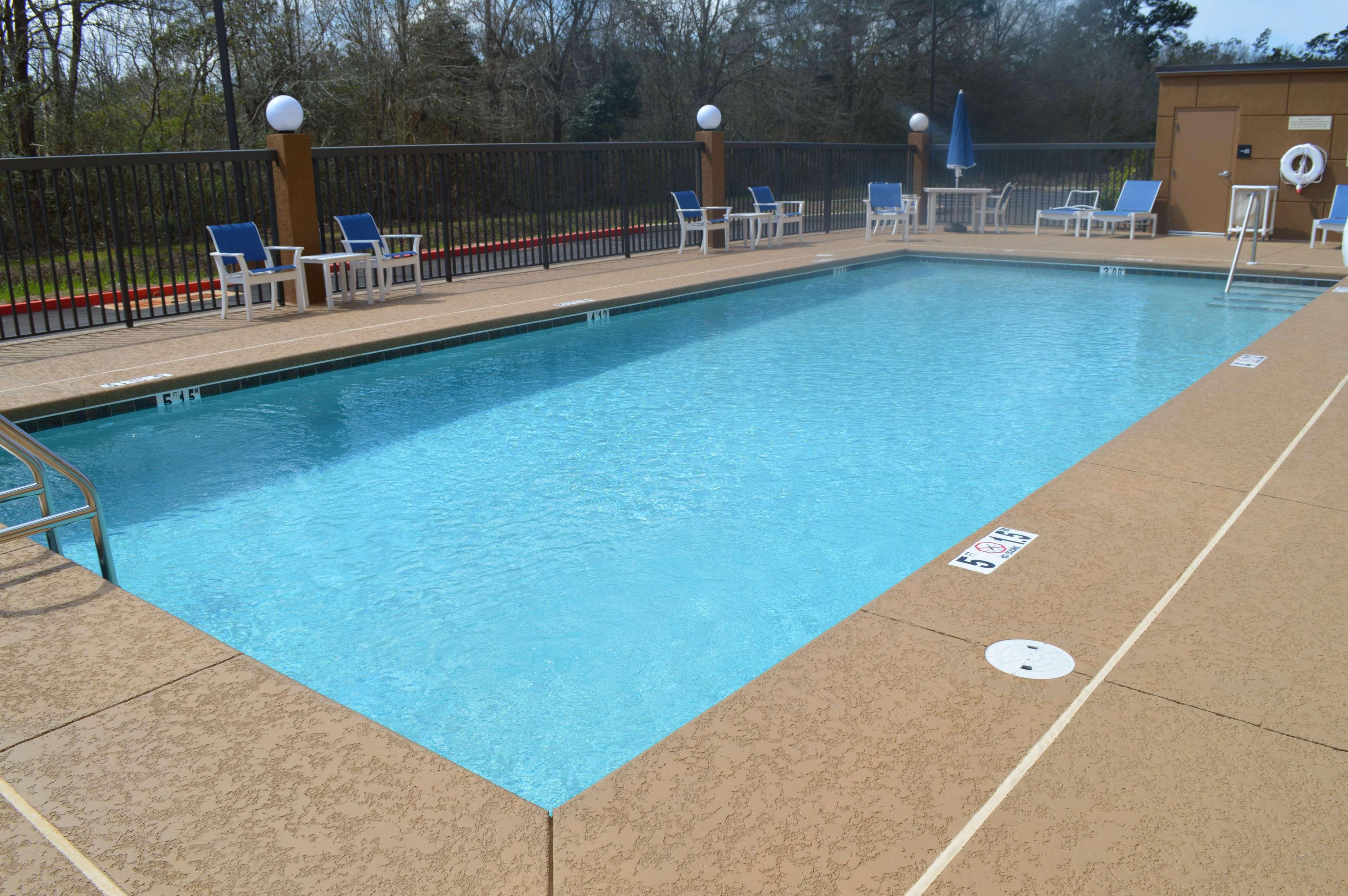 Hampton Inn Фоли Экстерьер фото
