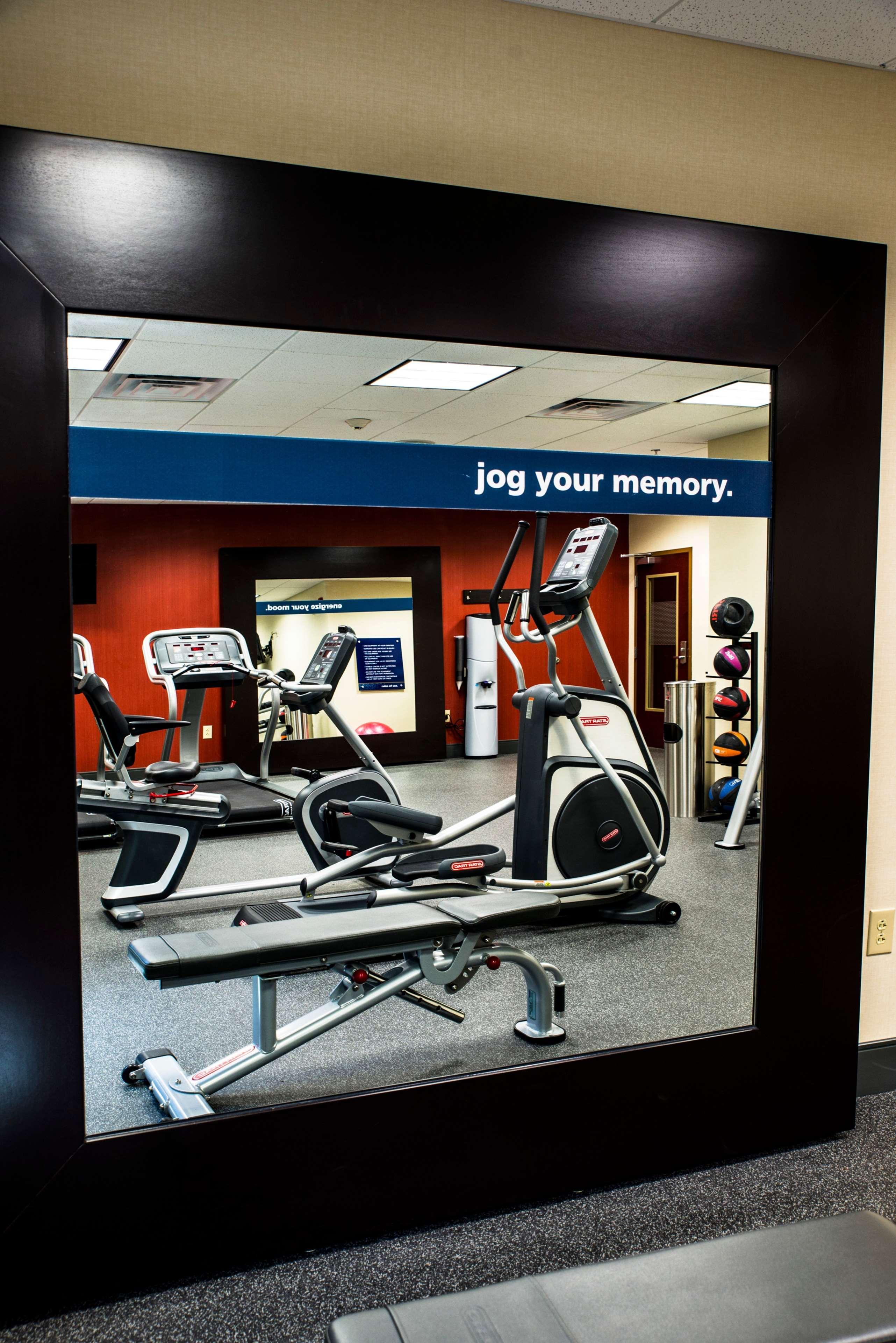 Hampton Inn Фоли Экстерьер фото