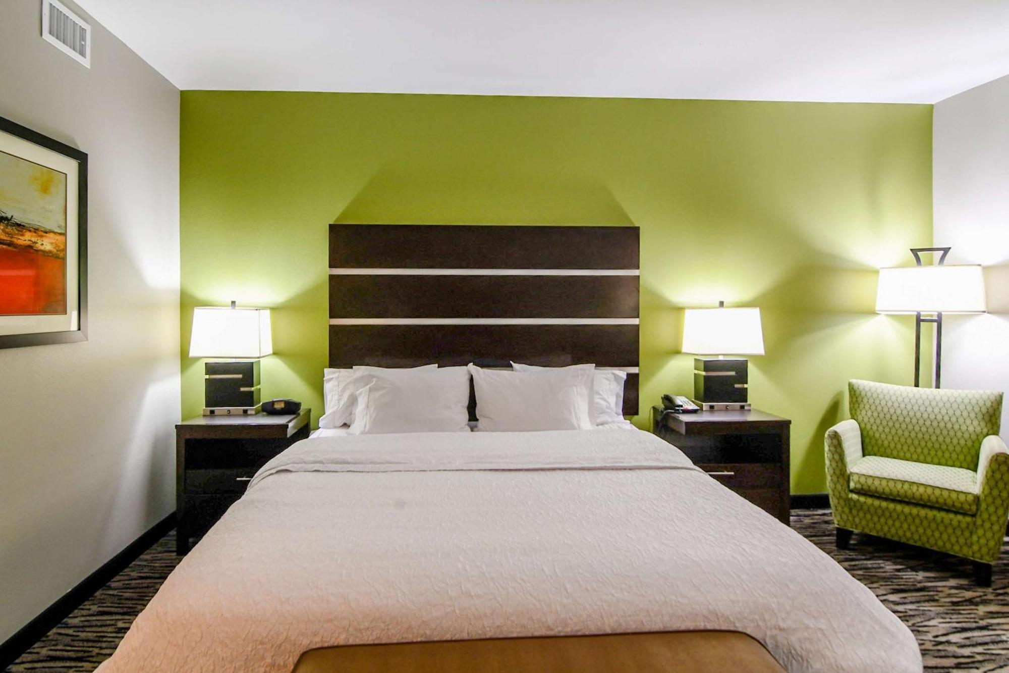 Hampton Inn Фоли Экстерьер фото