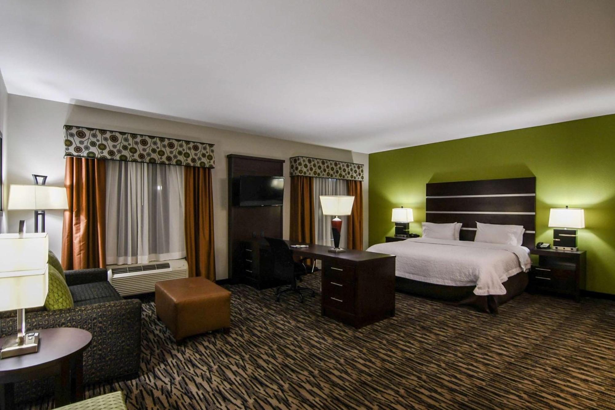 Hampton Inn Фоли Экстерьер фото