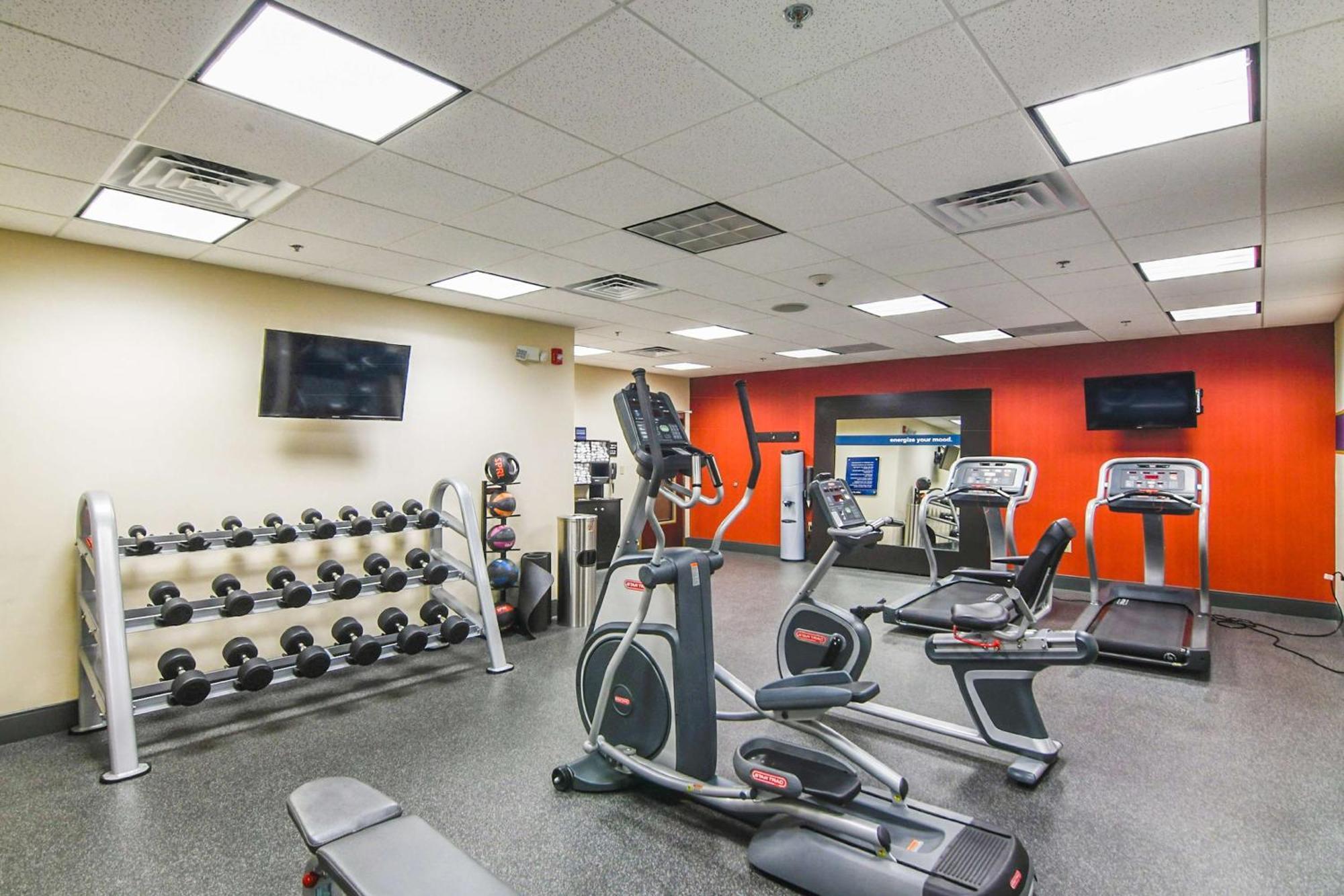 Hampton Inn Фоли Экстерьер фото